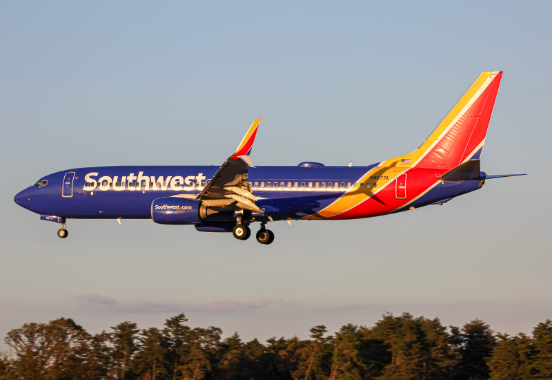Photo of N8677A - Southwest Airlines Boeing 737-800 at Bwi on AeroXplorer Aviation Database