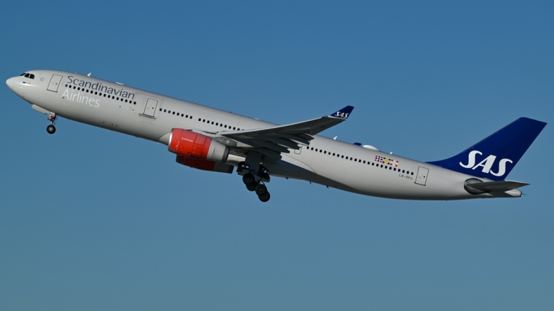 Photo of LN-RKU - SAS Airbus A330-300 at LAX on AeroXplorer Aviation Database