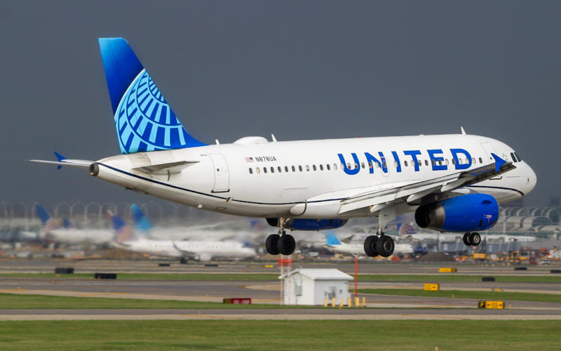 Photo of N878UA - United Airlines Airbus A319 at ORD on AeroXplorer Aviation Database