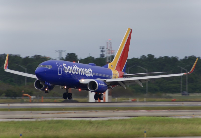 Photo of N203WN - Southwest Airlines Boeing 737-700 at MCO on AeroXplorer Aviation Database