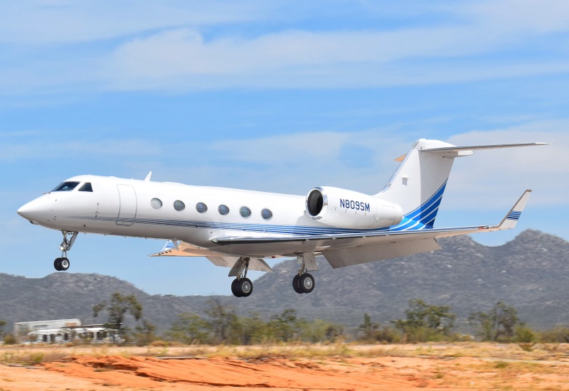 Photo of N809SM - PRIVATE Gulfstream IV at CSL on AeroXplorer Aviation Database
