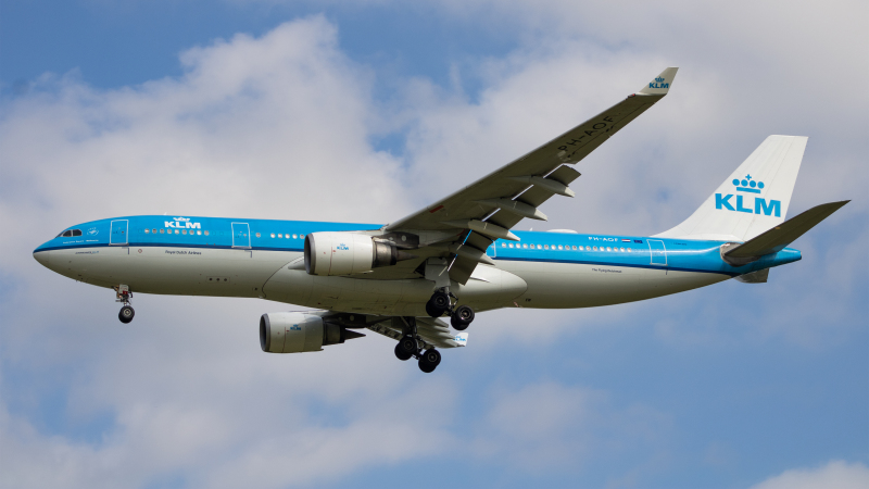 Photo of PH-AOF - KLM Airbus A330-200 at IAD on AeroXplorer Aviation Database