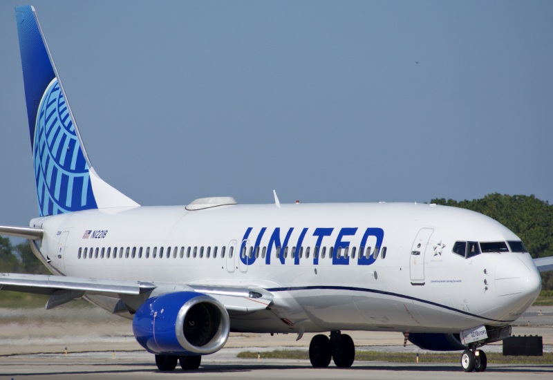 Photo of N12218 - United Airlines Boeing 737-800 at MCO on AeroXplorer Aviation Database