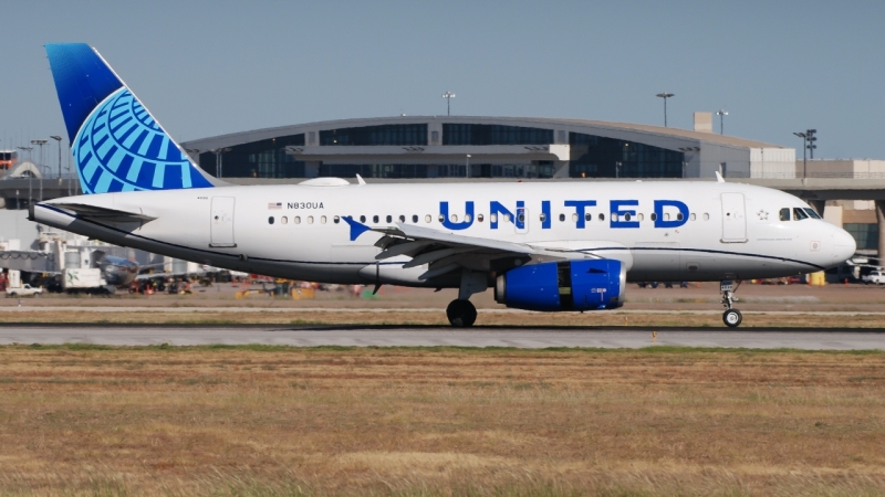 Photo of N830UA - United Airlines Airbus A319 at DFW on AeroXplorer Aviation Database