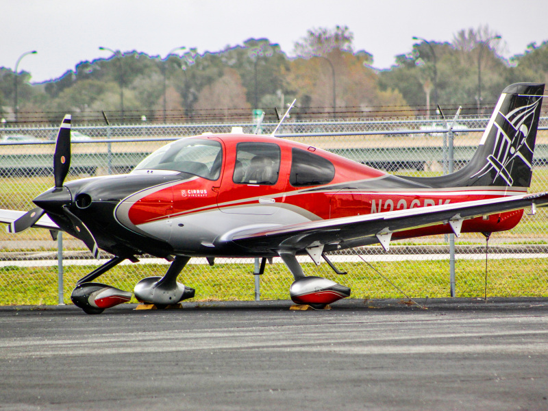 Photo of N226PK - PRIVATE SR22 at MCO on AeroXplorer Aviation Database