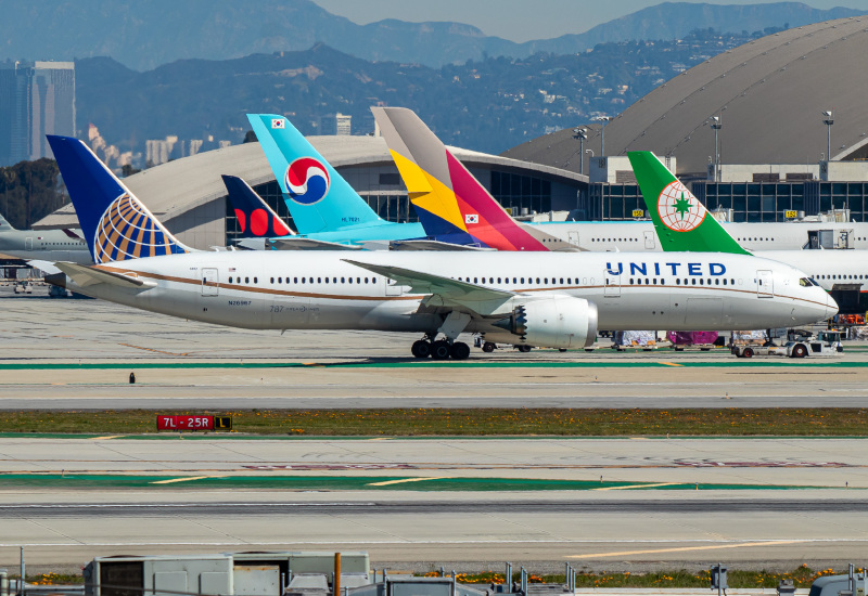 Photo of N26967 - United Airlines Boeing 787-9 at LAX on AeroXplorer Aviation Database