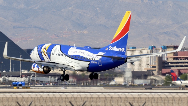 Photo of N946WN - Southwest Airlines Boeing 737-700 at LAS on AeroXplorer Aviation Database