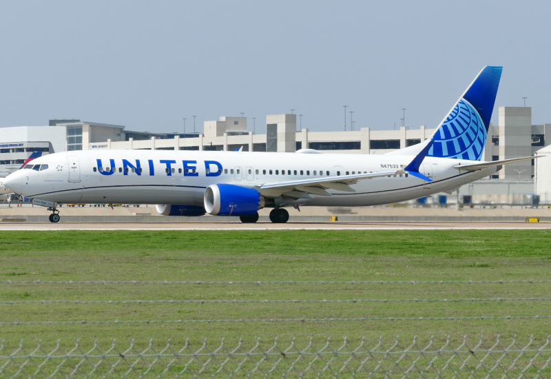 Photo of N47533 - United Airlines Boeing 737 MAX 9 at AUS on AeroXplorer Aviation Database