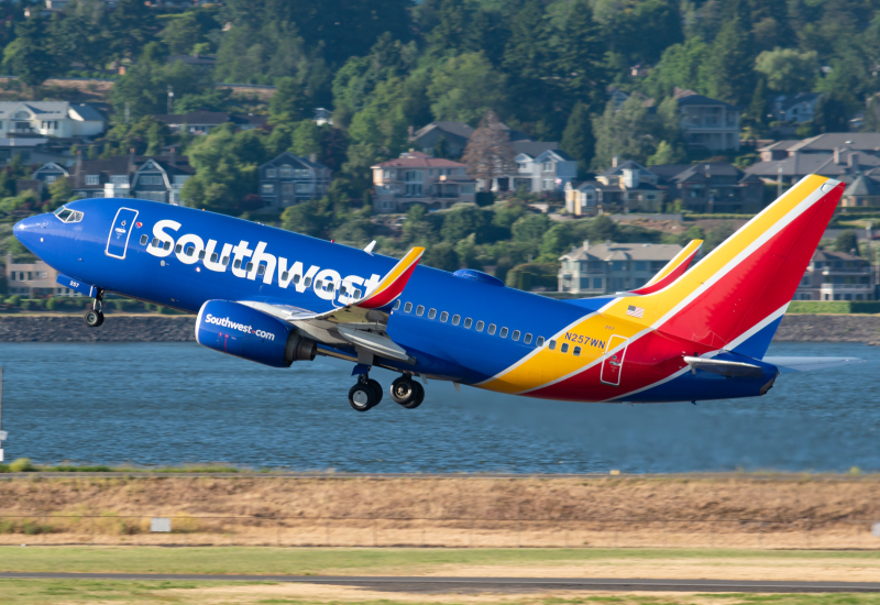 Photo of N257WN - Southwest Airlines Boeing 737-700 at PDX on AeroXplorer Aviation Database