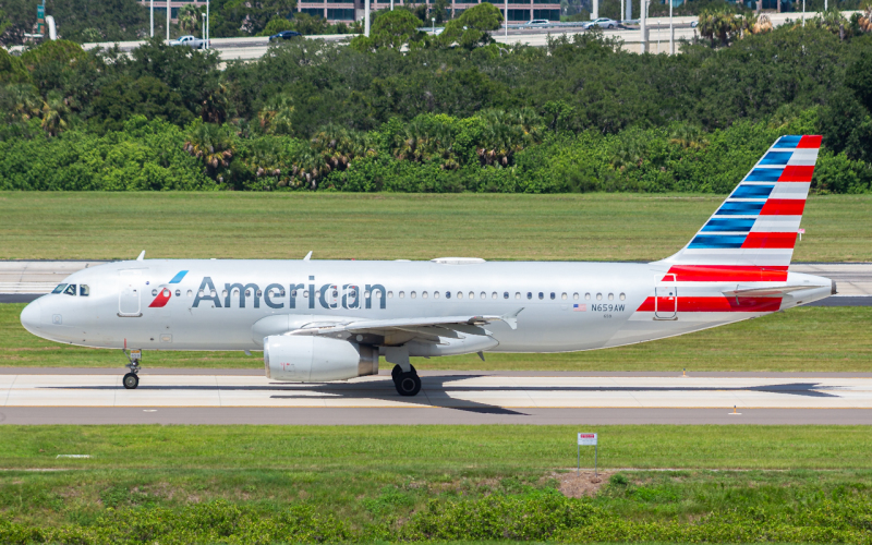 Photo of N659AW - American Airlines Airbus A320 at TPA on AeroXplorer Aviation Database