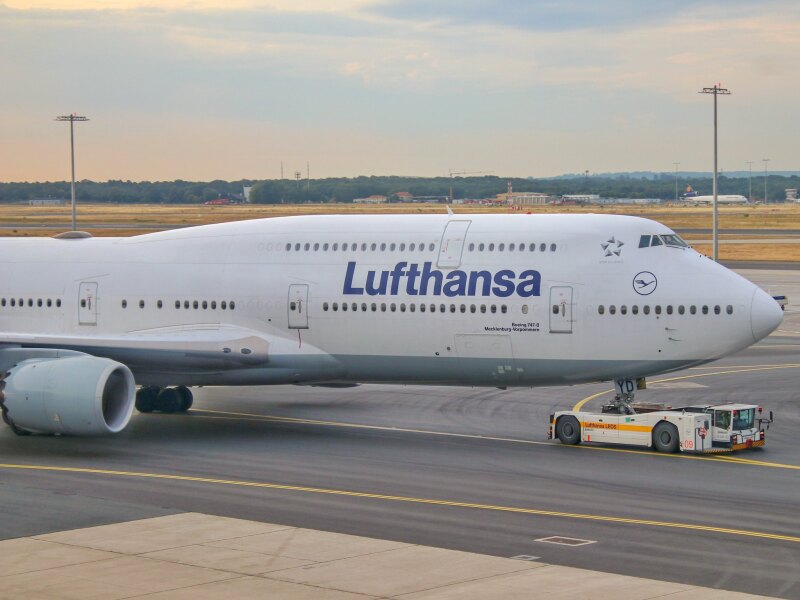 Photo of D-ABYD - Lufthansa Boeing 747-8i at FRA on AeroXplorer Aviation Database