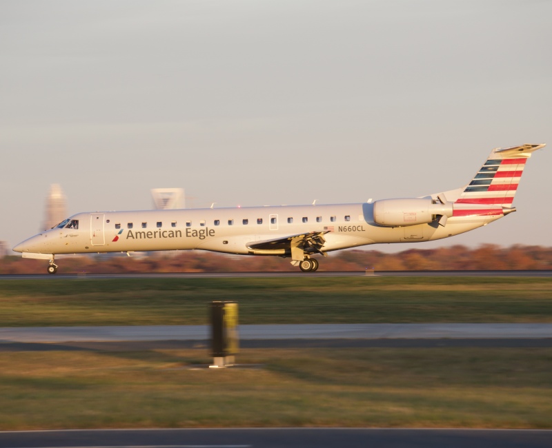 Photo of N660CL - American Eagle Embraer ERJ145 at CLT on AeroXplorer Aviation Database