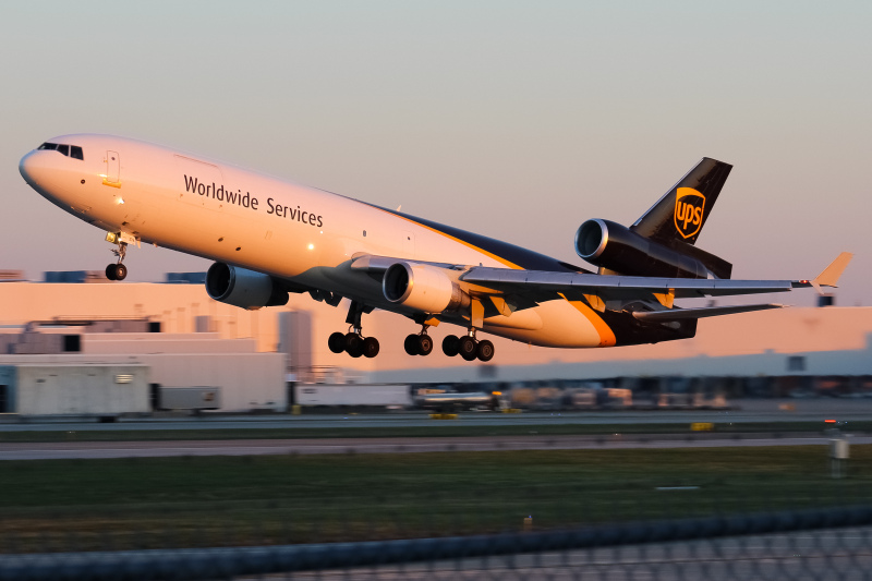 Photo of N276UP - United Parcel Service McDonnell Douglas MD-11F at SDF on AeroXplorer Aviation Database