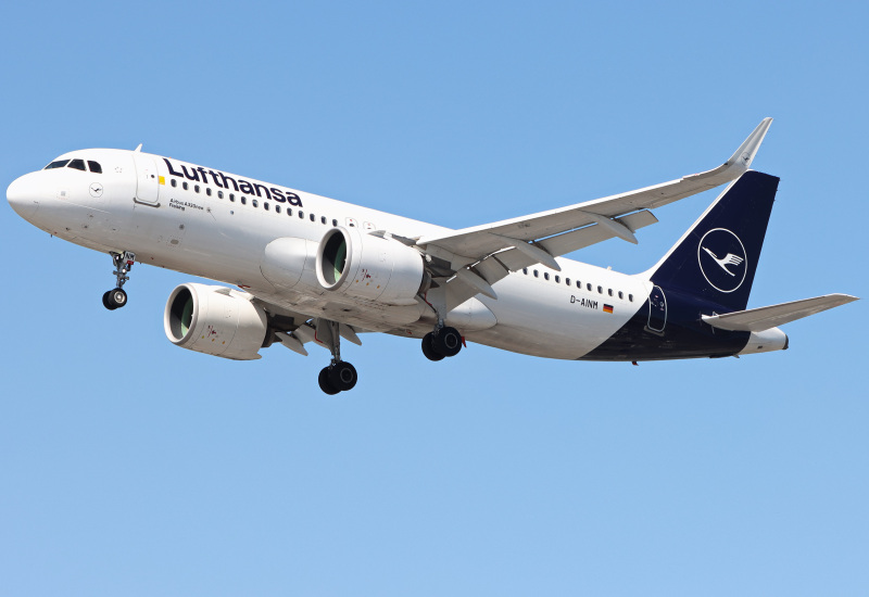 Photo of D-AINM - Lufthansa Airbus A320NEO at LHR on AeroXplorer Aviation Database