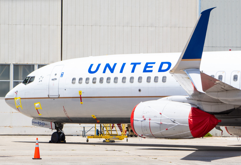 Photo of N14242 - United Airlines Boeing 737-800 at MCO on AeroXplorer Aviation Database