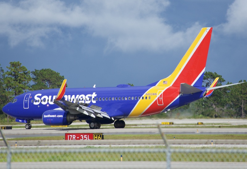 Photo of N463WN - Southwest Airlines Boeing 737-700 at MCO on AeroXplorer Aviation Database