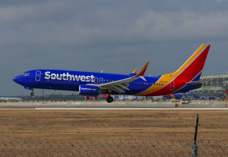 Photo of N8668A - Southwest Airlines Boeing 737-800 at AUS on AeroXplorer Aviation Database