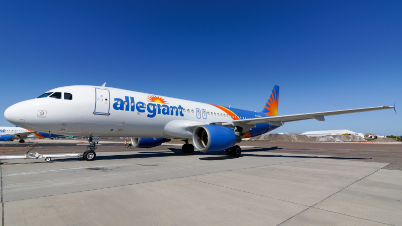Photo of N220NV - Allegiant Air Airbus A320 at PIE on AeroXplorer Aviation Database