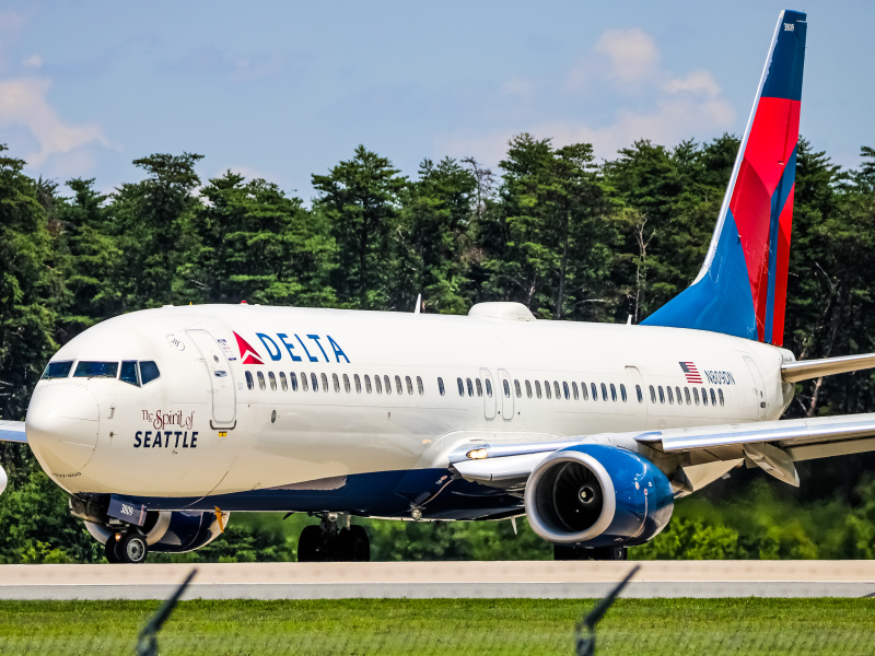 Photo of N809DN - Delta Airlines Boeing 737-900ER at BWI on AeroXplorer Aviation Database