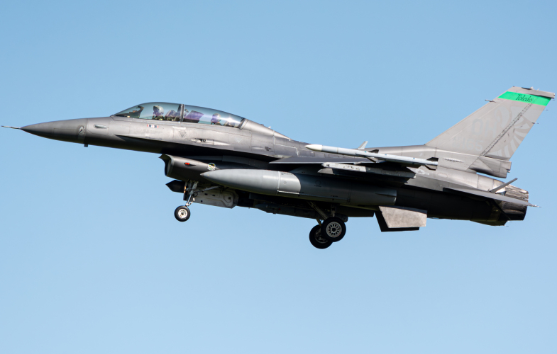 Photo of 89-2165 - USAF - United States Air Force General Dynamics F-16 Fighting Falcon at TOL on AeroXplorer Aviation Database