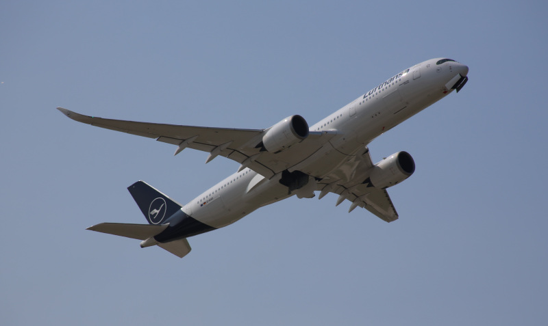 Photo of D-AIVD - Lufthansa Airbus A350-900 at ORD on AeroXplorer Aviation Database