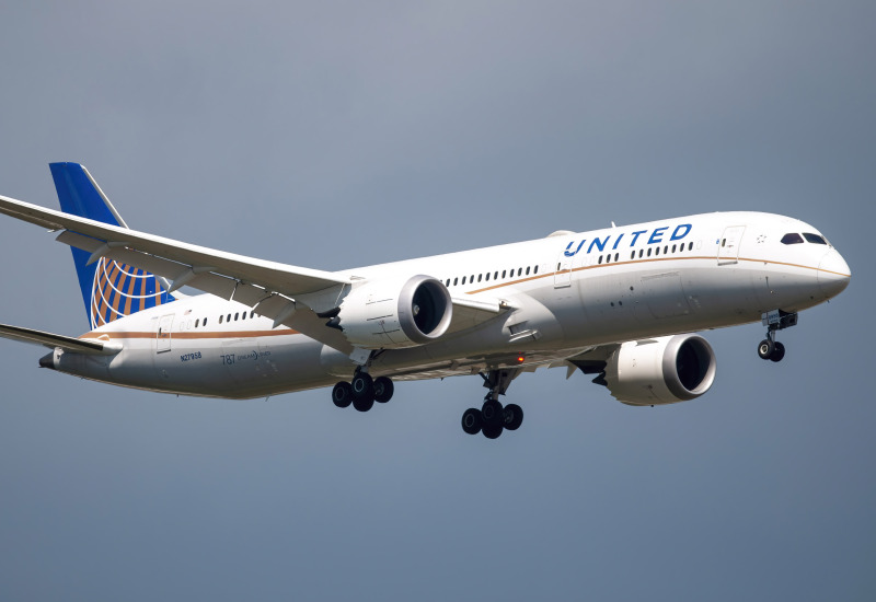 Photo of N27958 - United Airlines Boeing 787-9 at IAD on AeroXplorer Aviation Database