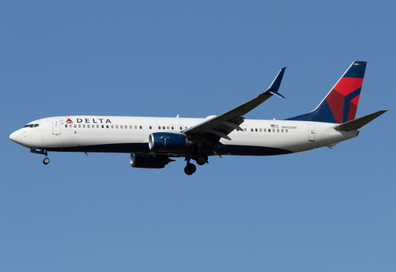 Photo of N903DN - Delta Airlines Boeing 737-900ER at PIT on AeroXplorer Aviation Database