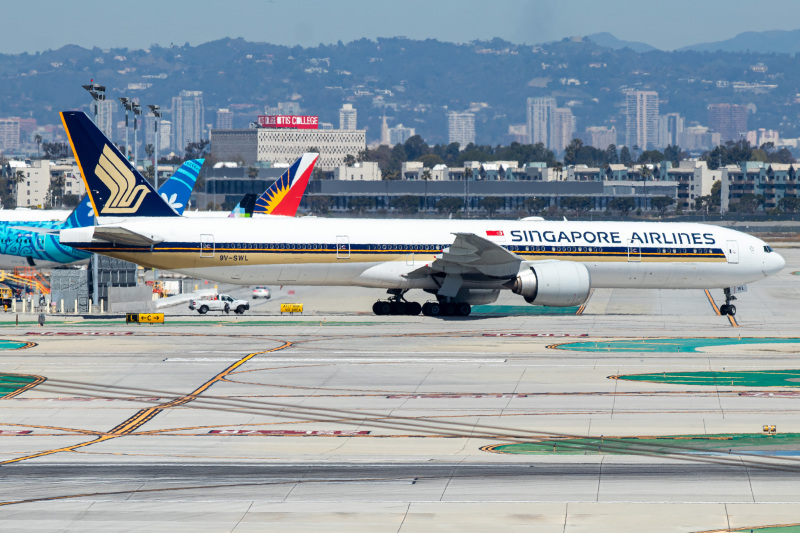 Photo of 9V-SWL - Singapore Airlines Boeing 777-300ER at LAX on AeroXplorer Aviation Database