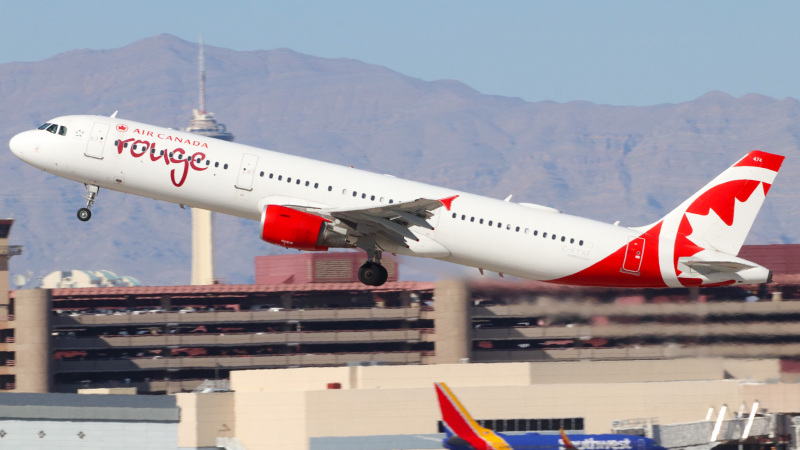 Photo of C-FYXF - Air Canada Rouge Airbus A321-200 at LAS on AeroXplorer Aviation Database