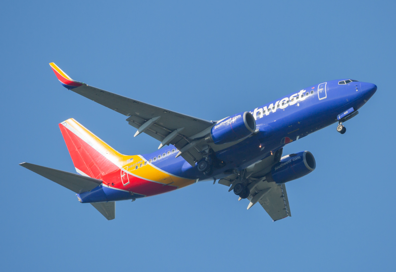 Photo of N925WN - Southwest Airlines Boeing 737-700 at BWI on AeroXplorer Aviation Database