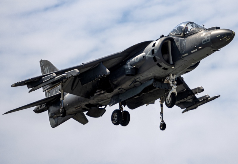 Photo of 165566 - USMC - United States Marine Corp McDonnell Douglas AV-8B Harrier II at BKL on AeroXplorer Aviation Database