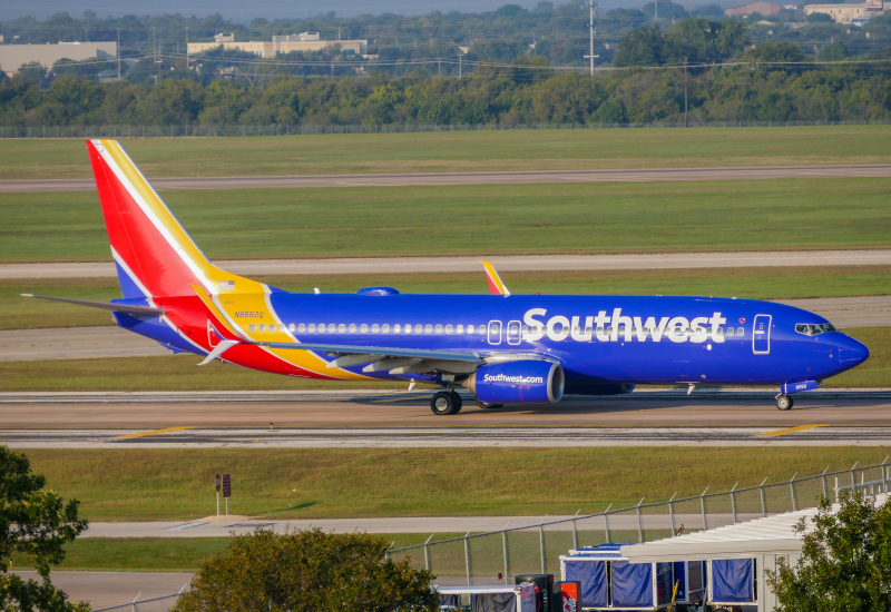Photo of N8550Q - Southwest Airlines Boeing 737-800 at AUS on AeroXplorer Aviation Database