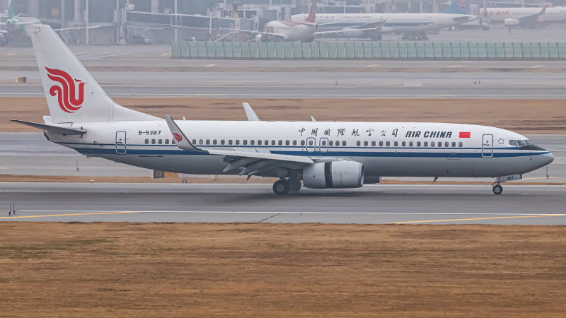 Photo of B-5387 - Air China Boeing 737-89L at ICN on AeroXplorer Aviation Database