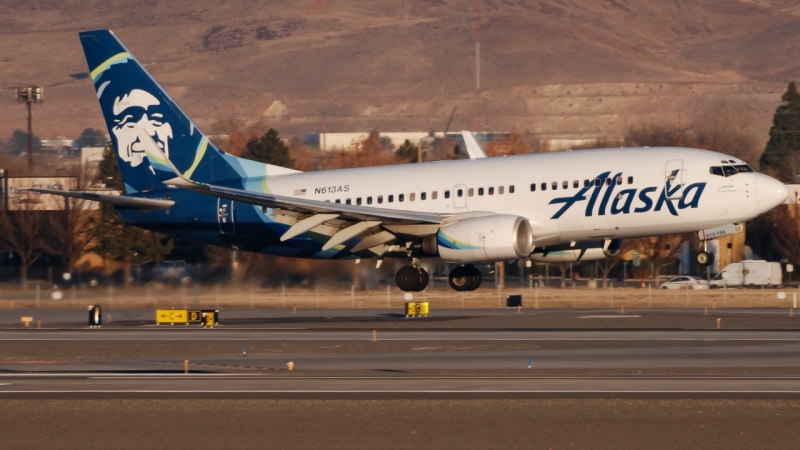 Photo of N613AS - Alaska Airlines Boeing 737-700 at RNO on AeroXplorer Aviation Database