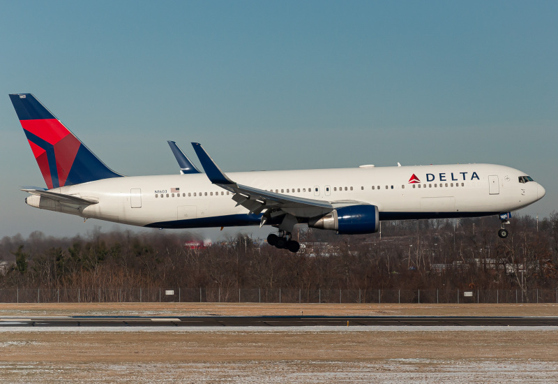 Photo of N1603 - Delta Airlines Boeing 767-300ER at PIT on AeroXplorer Aviation Database