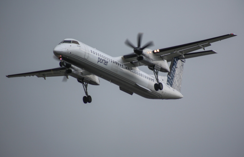 Photo of C-GKQH - Porter Airlines De Havilland Dash-8 q400 at YYC on AeroXplorer Aviation Database