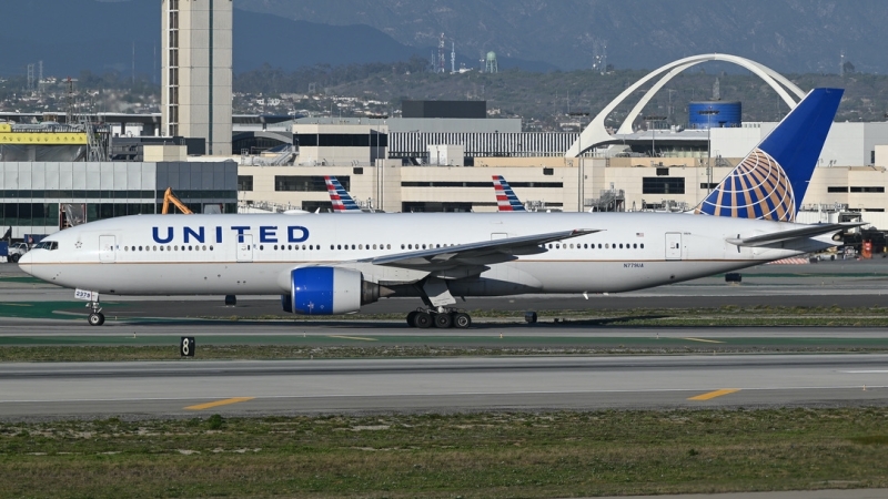 Photo of N779UA - United Airlines Boeing 777-200 at KLAX on AeroXplorer Aviation Database