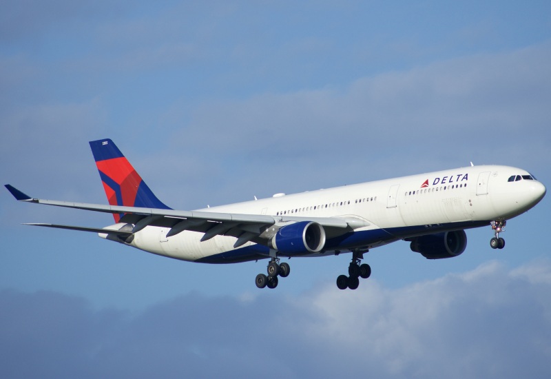 Photo of N805NW - Delta Airlines Airbus A330-300 at MCO on AeroXplorer Aviation Database