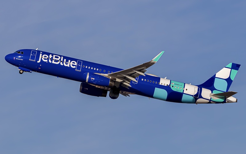 Photo of N985JT - JetBlue Airways Airbus A321-200 at SAN on AeroXplorer Aviation Database