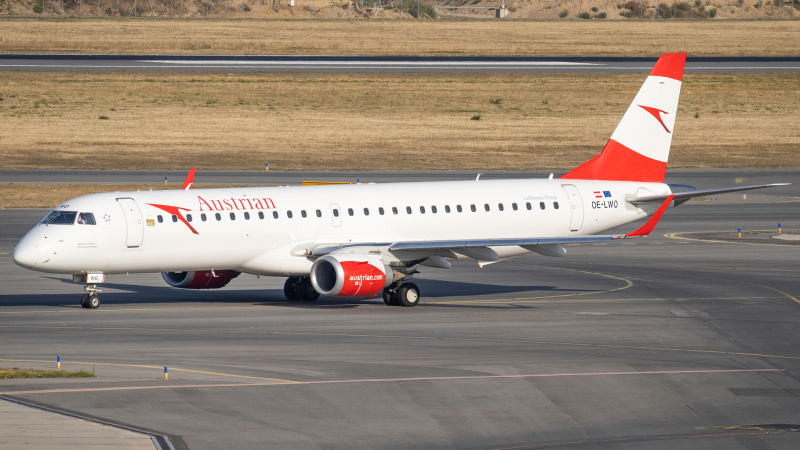 Photo of OE-LWO - Austrian Airlines Embraer E195 at VIE on AeroXplorer Aviation Database