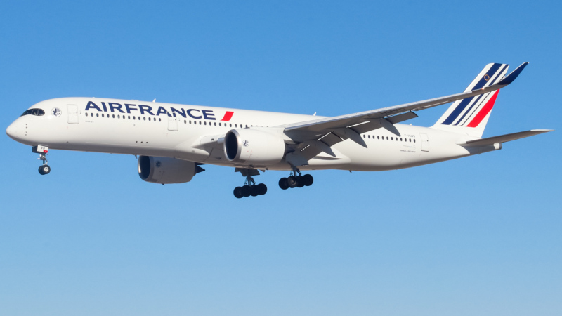 Photo of F-HUVD  - Air France Airbus A350-900 at LAS on AeroXplorer Aviation Database