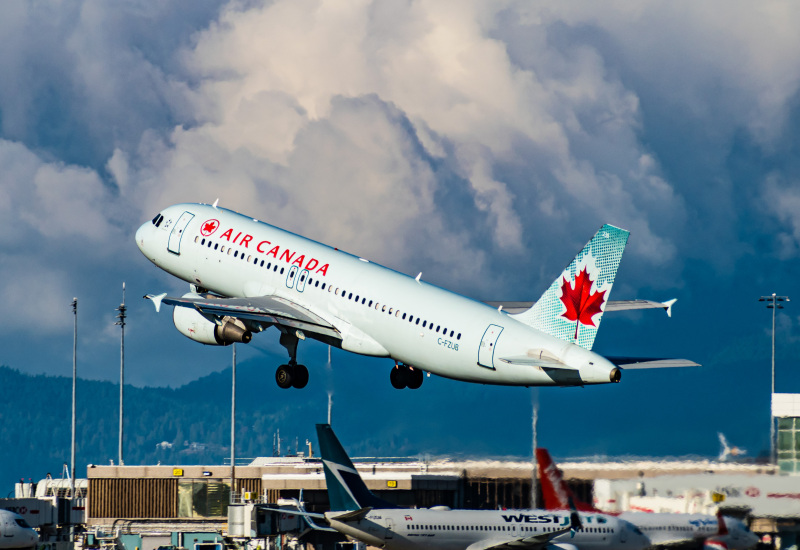 Photo of C-FZUB - Air Canada Airbus A320 at YVR on AeroXplorer Aviation Database