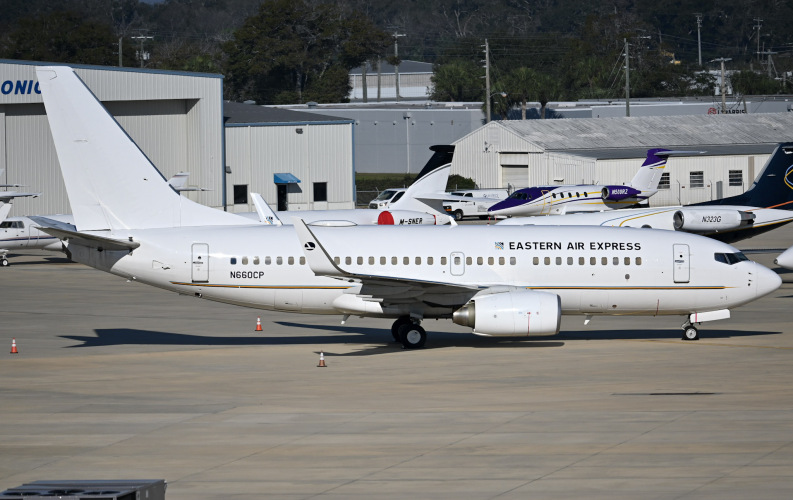 Photo of N660CP - Hillwood Airways Boeing 737-700BBJ at SFB on AeroXplorer Aviation Database