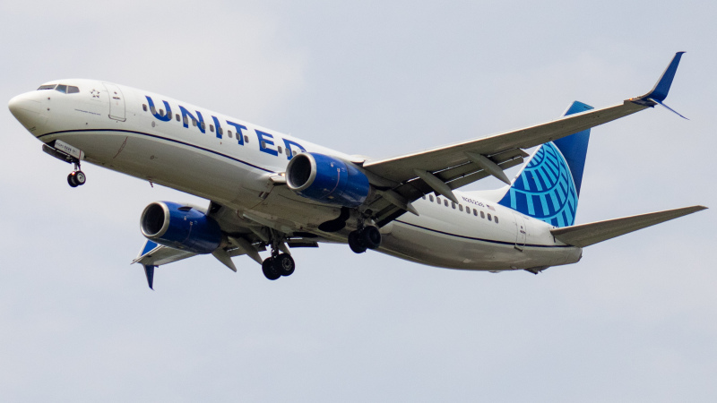 Photo of N26226 - United Airlines Boeing 737-800 at IND on AeroXplorer Aviation Database