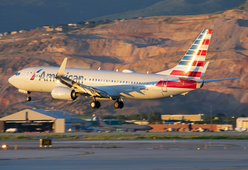Photo of N358PW - American Airlines Boeing 737-800 at SLC on AeroXplorer Aviation Database