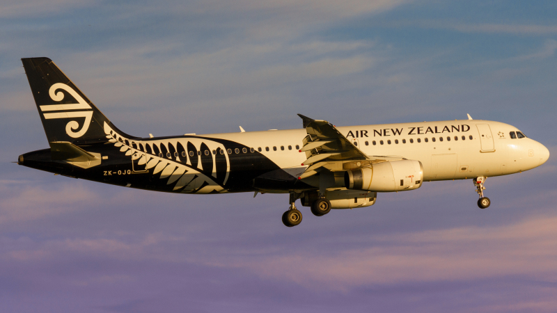 Photo of ZK-OJQ - Air New Zealand Airbus A320 at CHC on AeroXplorer Aviation Database