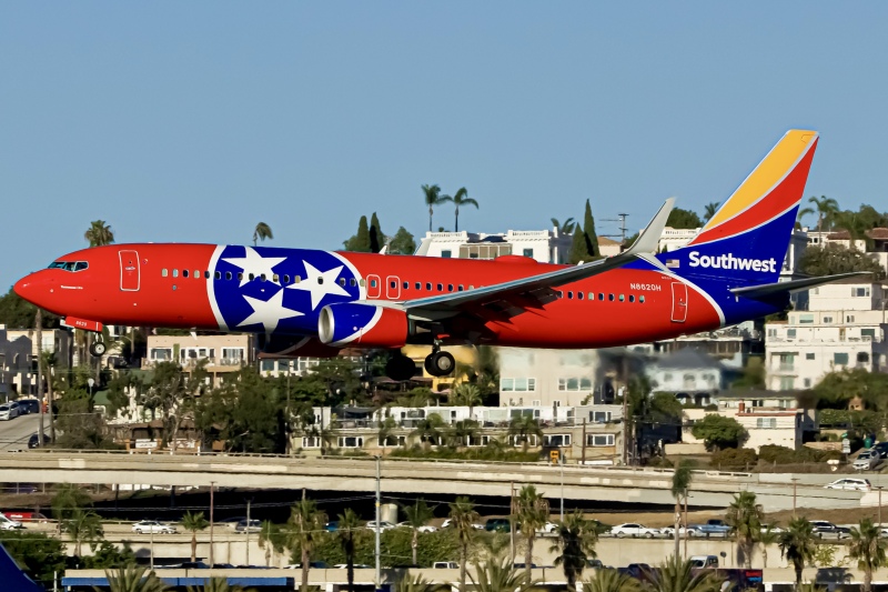 Photo of N8620H - Southwest Airlines Boeing 737-800 at SAN on AeroXplorer Aviation Database