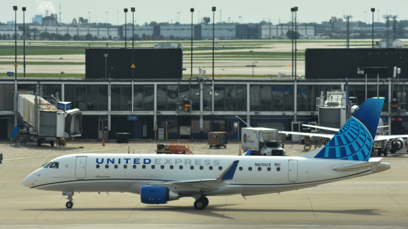 Photo of N610UX - United Express Embraer E175 at ORD on AeroXplorer Aviation Database