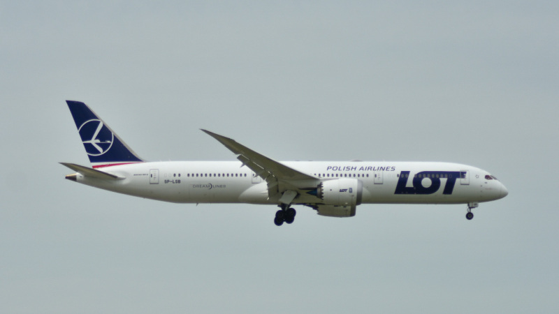 Photo of SP-LSB - LOT Polish Airlines Boeing 787-9 at ORD on AeroXplorer Aviation Database
