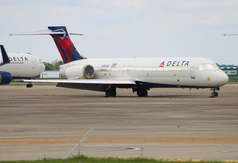 Photo of N983AT - Delta Airlines Boeing 717-200 at ILN on AeroXplorer Aviation Database